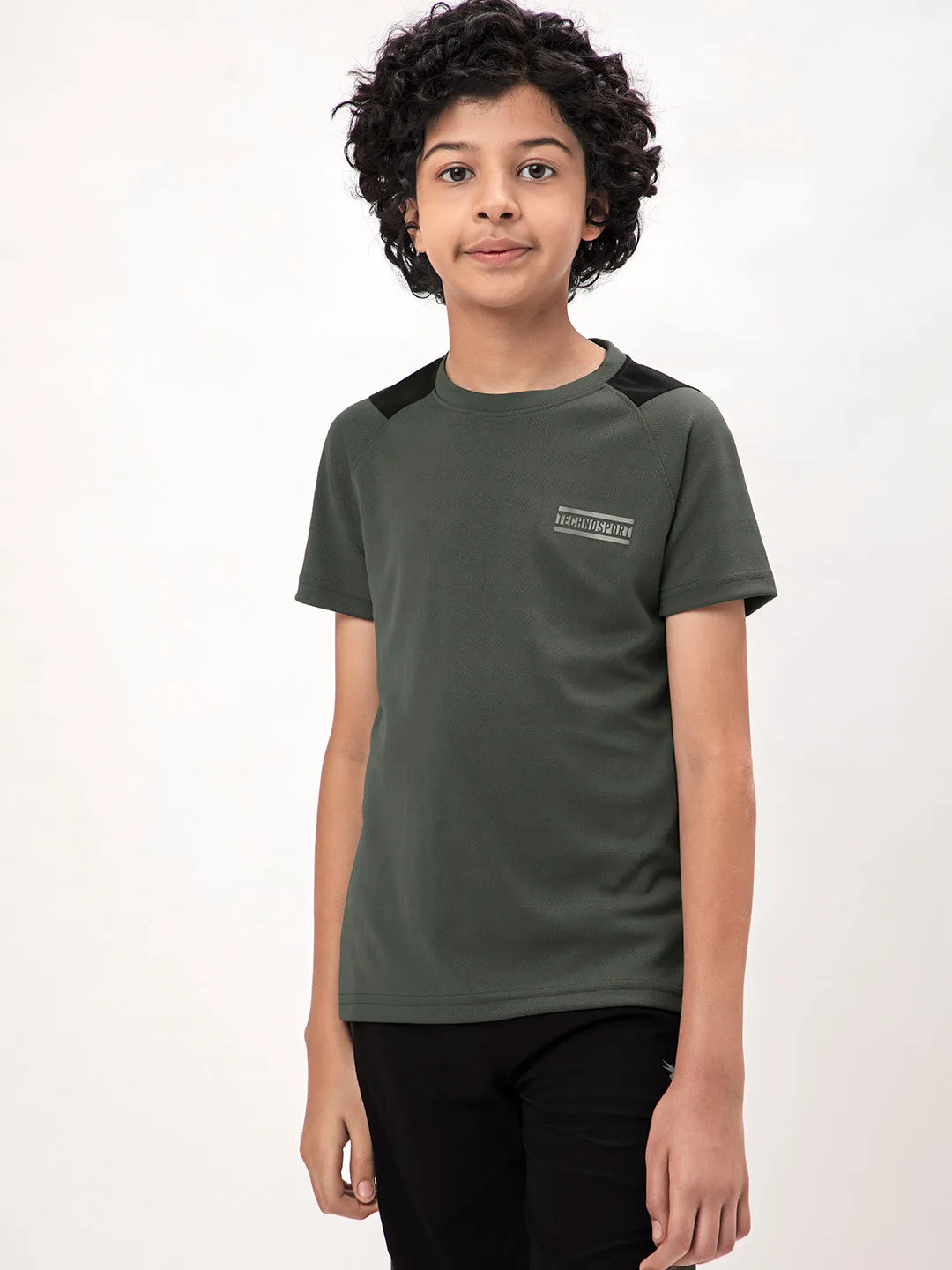 Boys Colorblock Slim Fit Crew Neck T-shirt with TECHNO COOL 