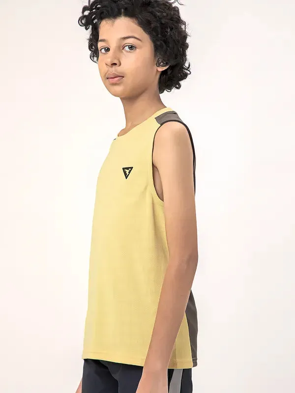 Boys Colorblock Slim Fit Crew Neck T-shirt with TECHNO COOL 