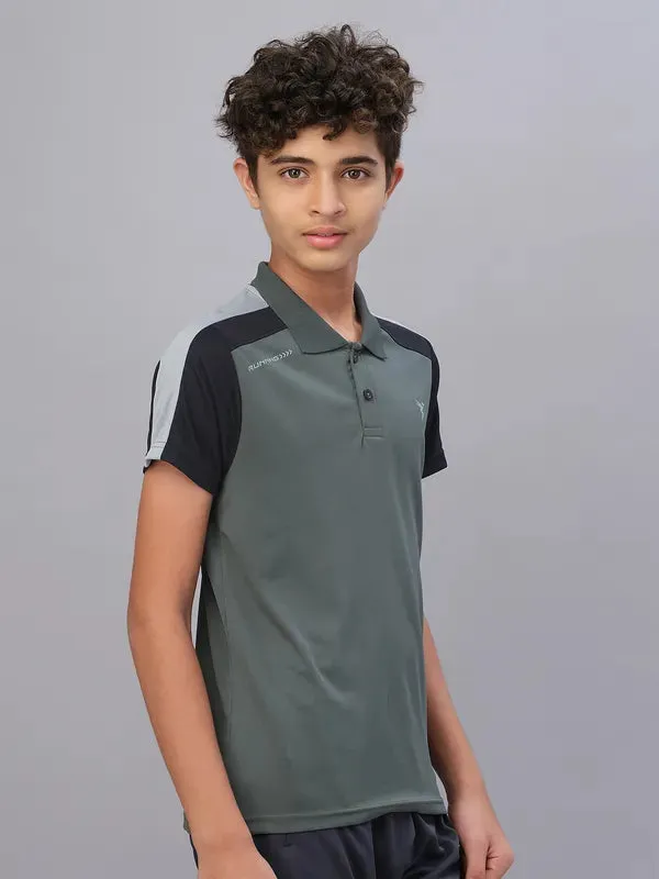 Boys Colorblock Slim Fit Polo T-shirt with TECHNO COOL