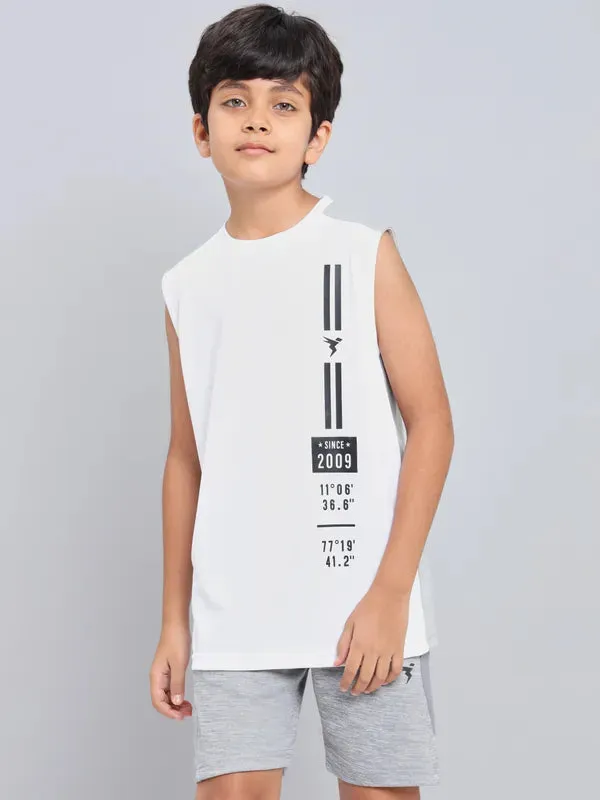 Boys Printed Slim Fit Crew Neck T-shirt with TECHNO GUARD