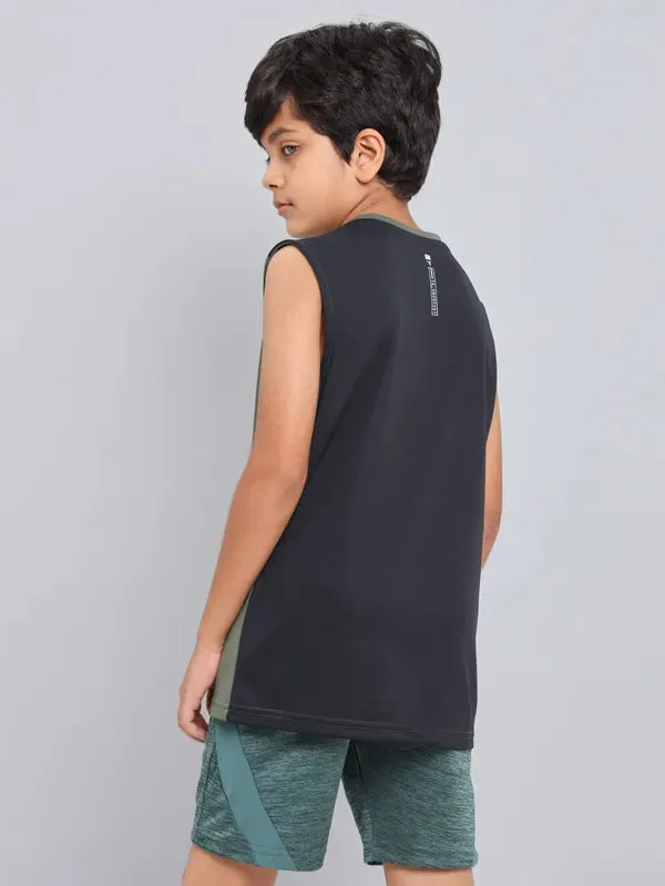 Boys Printed Slim Fit Crew Neck T-shirt with TECHNO GUARD