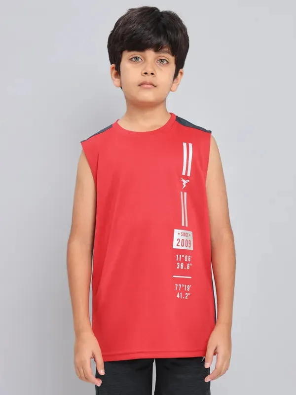 Boys Printed Slim Fit Crew Neck T-shirt with TECHNO GUARD