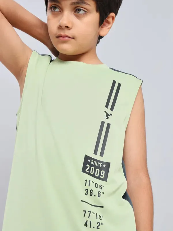 Boys Printed Slim Fit Crew Neck T-shirt with TECHNO GUARD