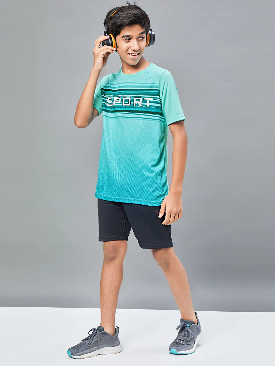 Boys Printed Slim Fit Crew Neck T-shirt with TECHNOLITE