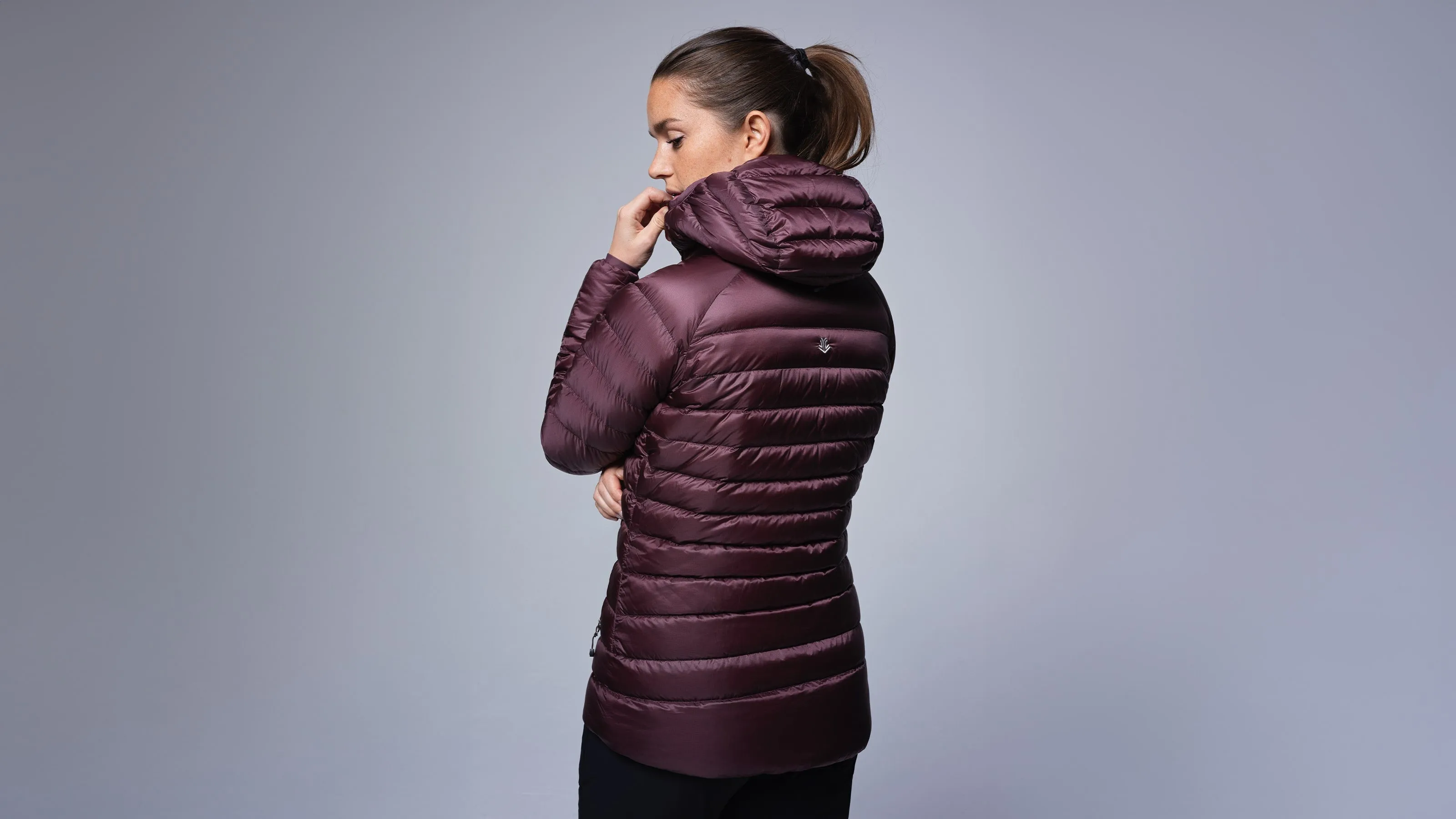 Fenrir Women's Lightweight Hooded Down Jacket