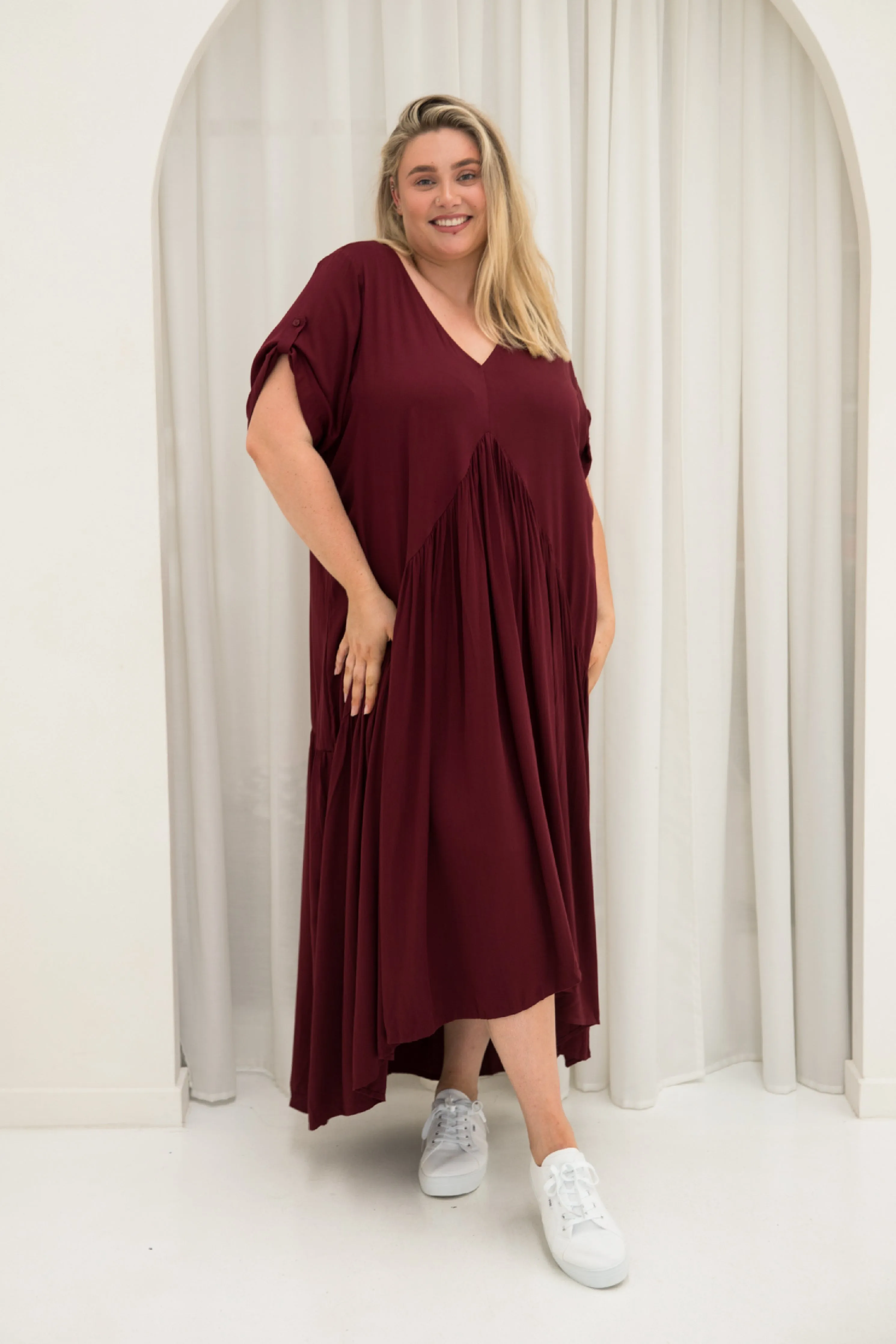 FINAL SALE Peak Maxi Dress in Burgundy