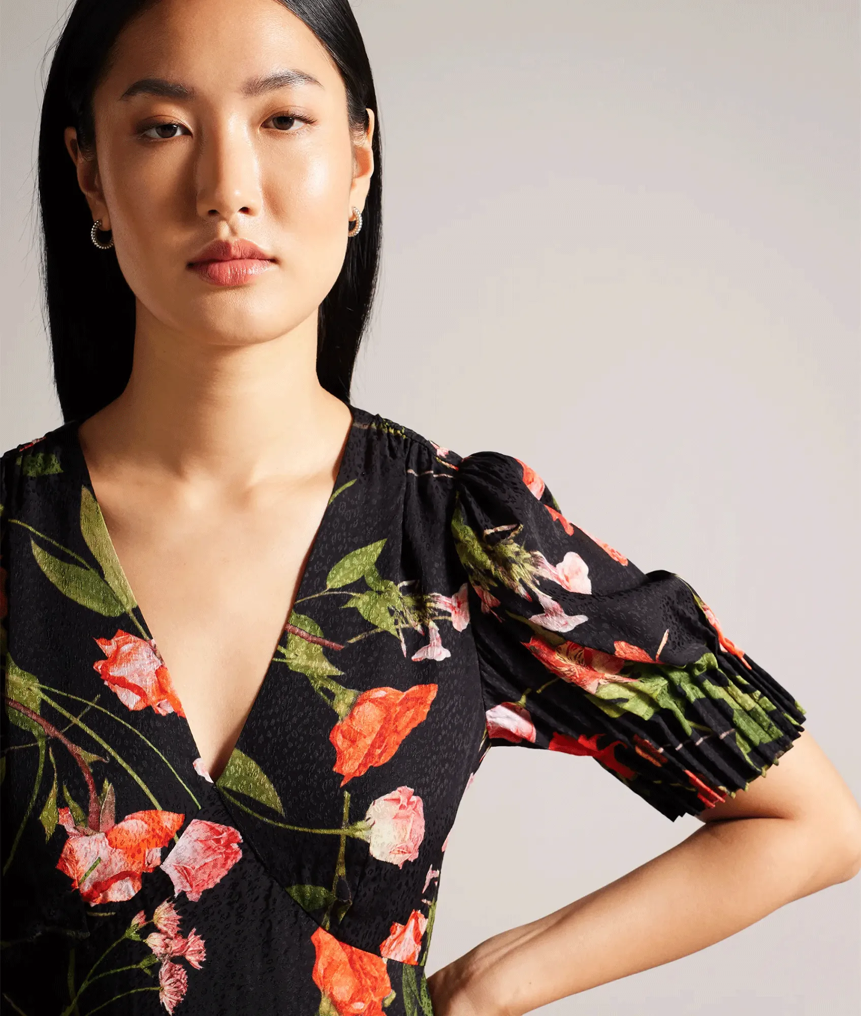 Floral Mini Tea Dress With Puff Sleeves - Black