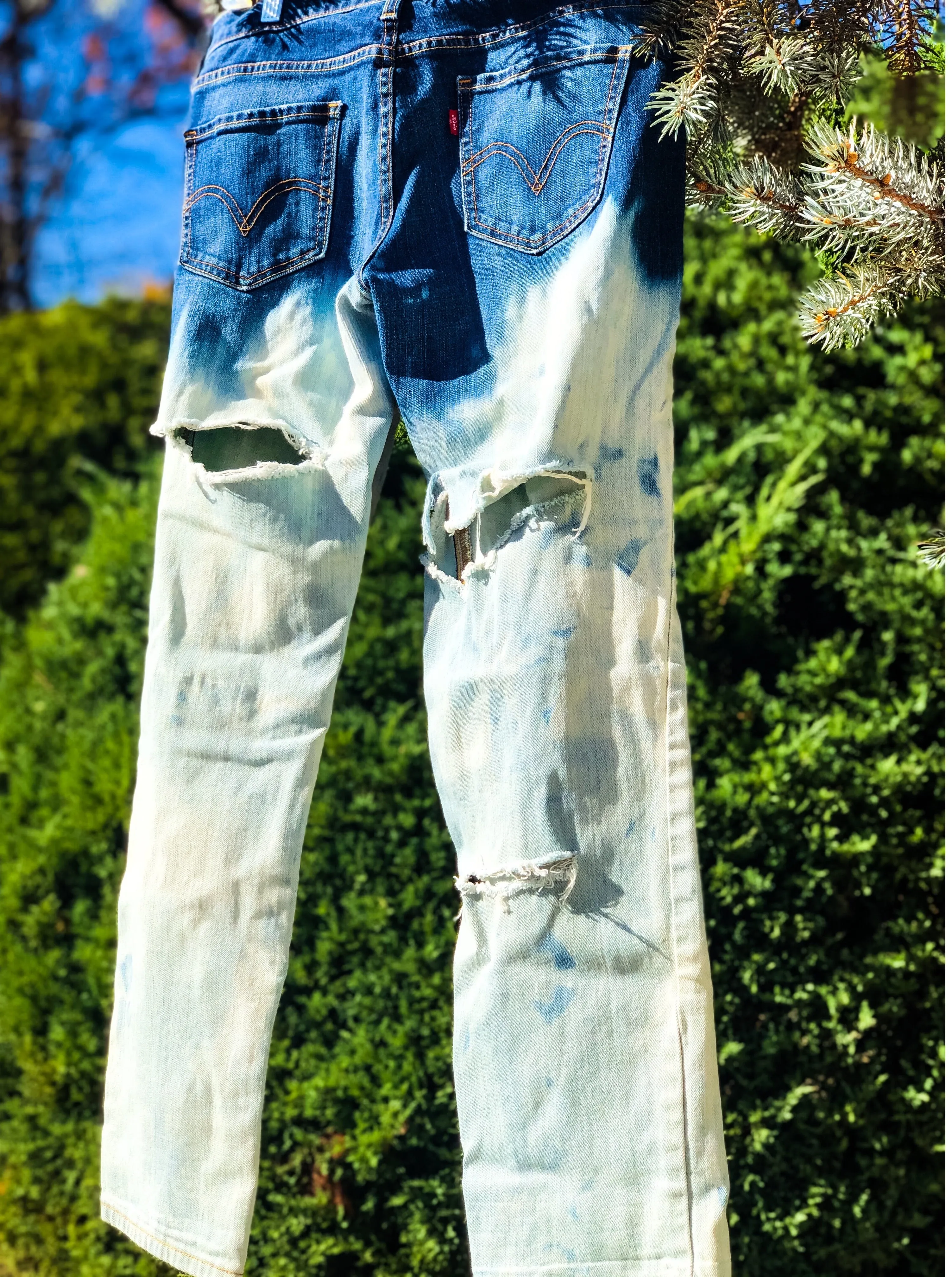 LEVIS Deconstructed Ombre Jeans