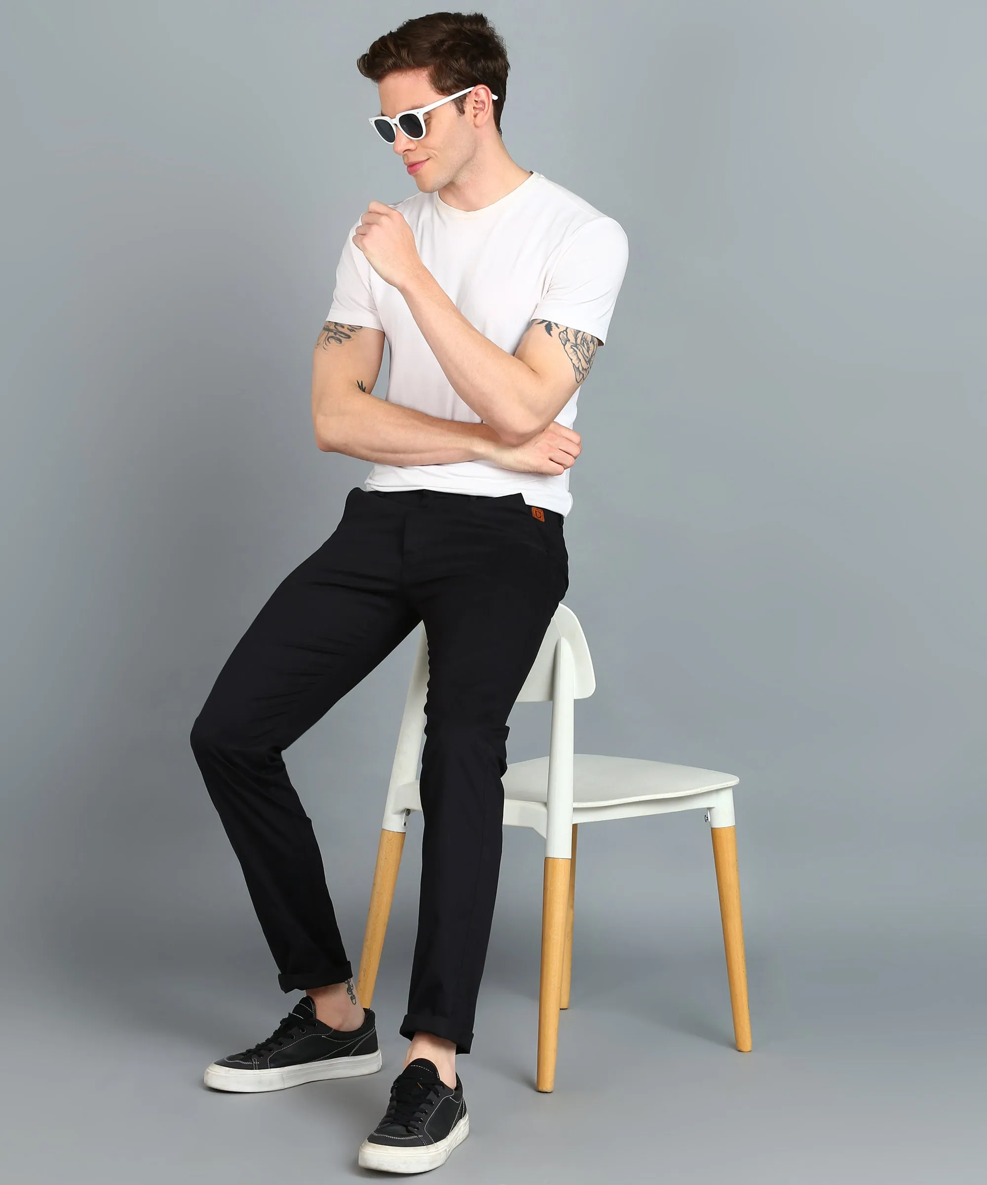 Men's Black Cotton Light Weight Non-Stretch Slim Fit Casual Trousers